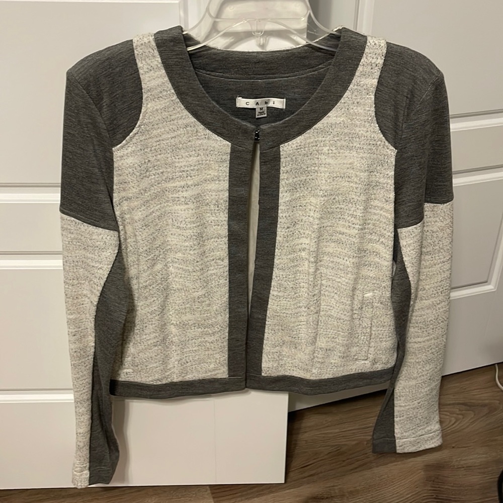 CAbi #211 Women’s size medium Shrunken Knit Cropped Moto Blazer Jacket